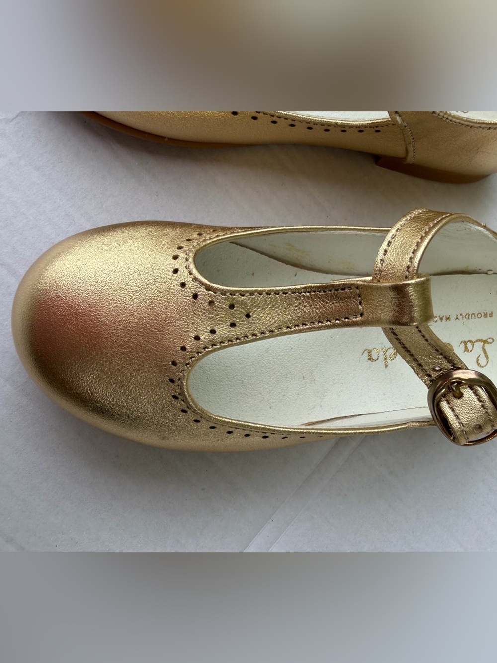 La Coqueta Gold T-Bar Mary Jane Shoes | EU 24 (US 8 Girls) - Picture 9 of 15